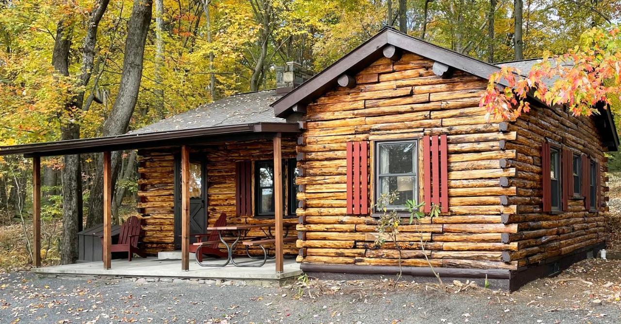 Mountain Springs Lake Resort Stroudsburg Exterior photo